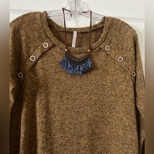 ** Bundle ** 
Mustard yellow woman’s tunic dress and necklace!